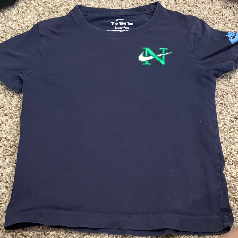Nike Kids Dark Blue Tee Green Logo & Earth Graphic Back Size 7